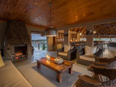 Arathusa Safari Lodge - Lounge