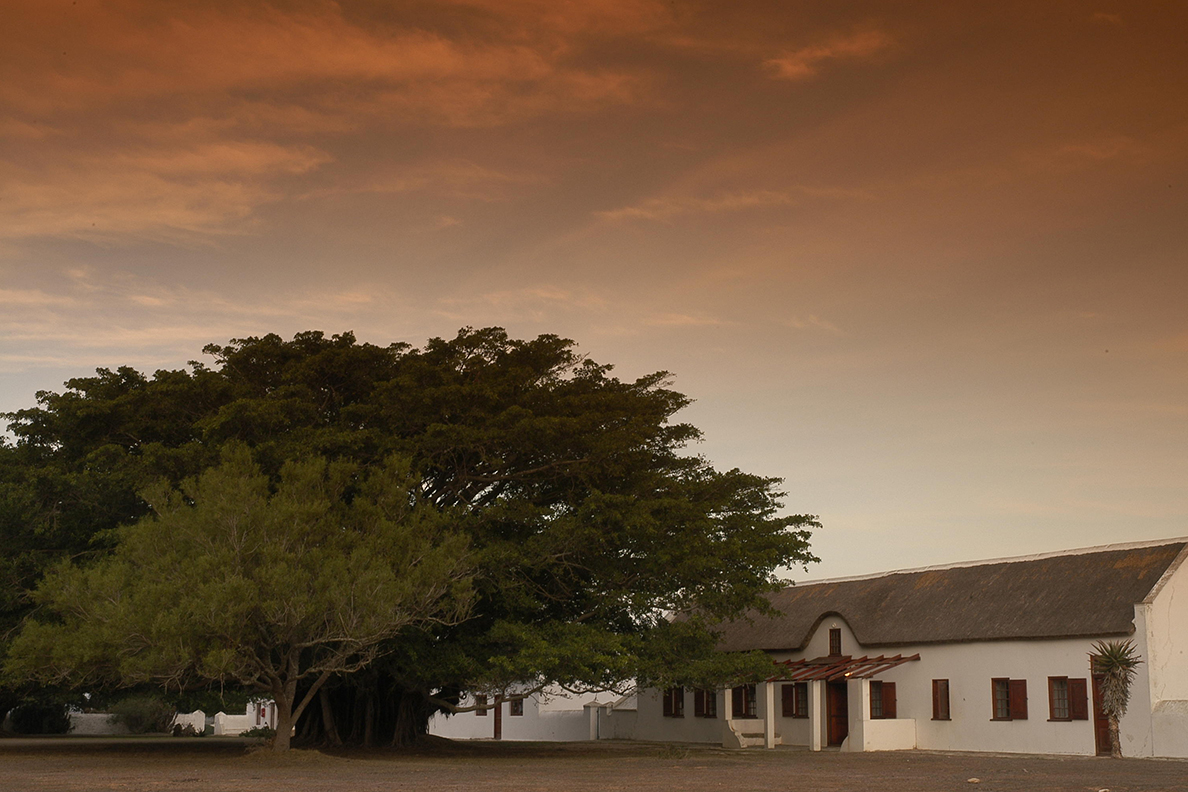 De Hoop - Opstal Manor House