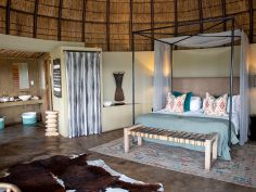 Gondwana Kwena Lodge - Honeymoon Suite