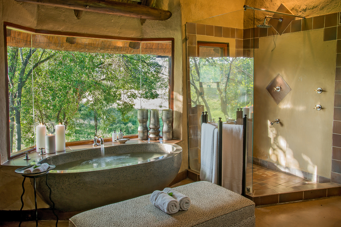 Lukimbi Safari Lodge