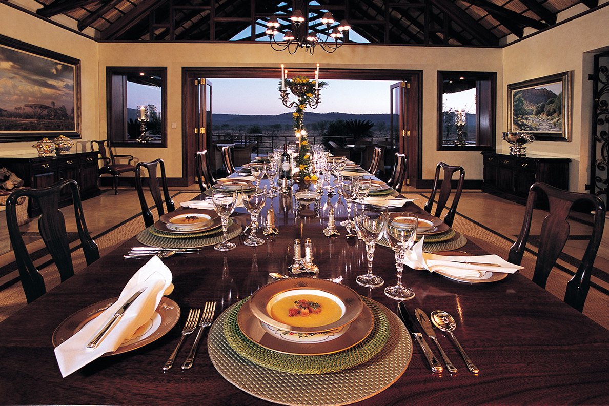 Mateya Safari Lodge - Dinner
