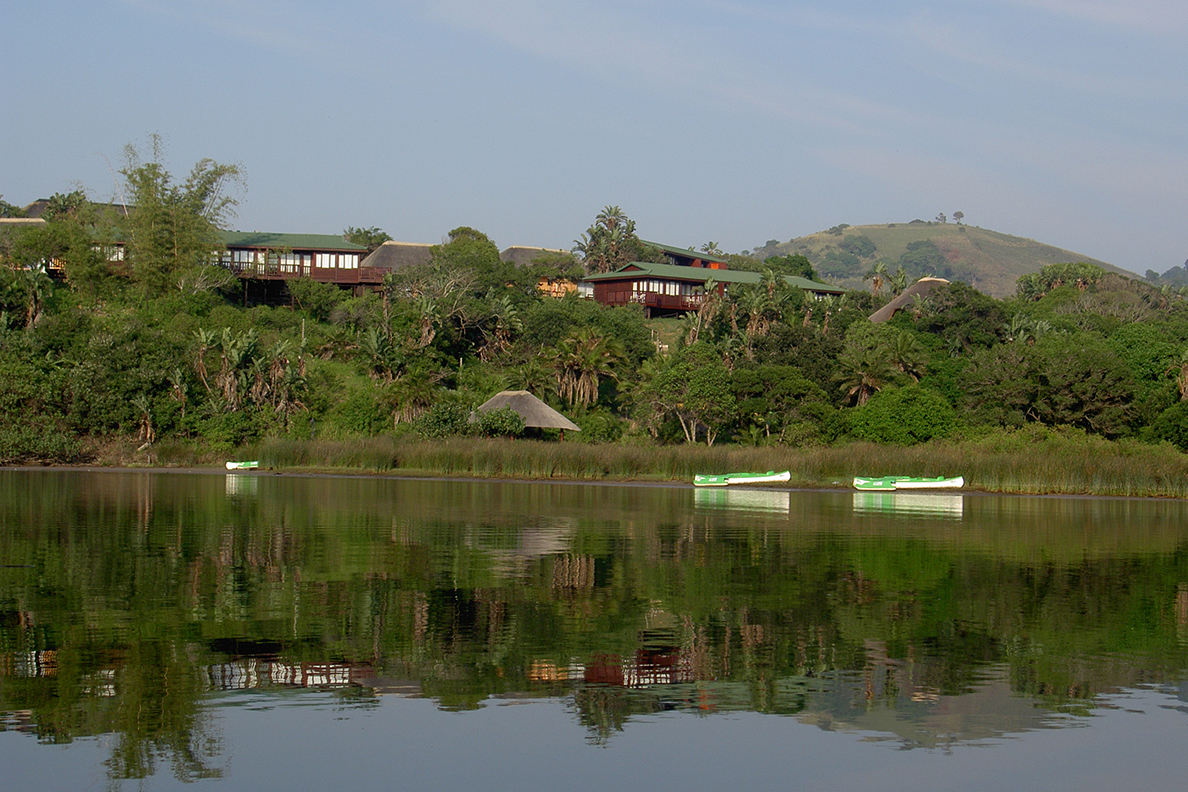 Mboyti River Lodge - Ansicht von der Lagune