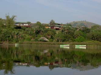 Mboyti River Lodge - Ansicht von der Lagune Mboyti River Lodge - Ansicht von der Lagune