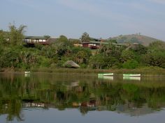 Mboyti River Lodge - Ansicht von der Lagune