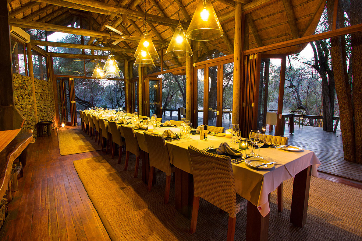 Rhino Post Safari Lodge