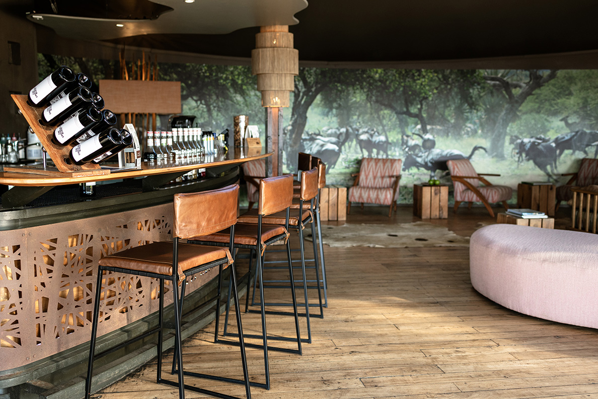 Rhino Ridge Safari Lodge