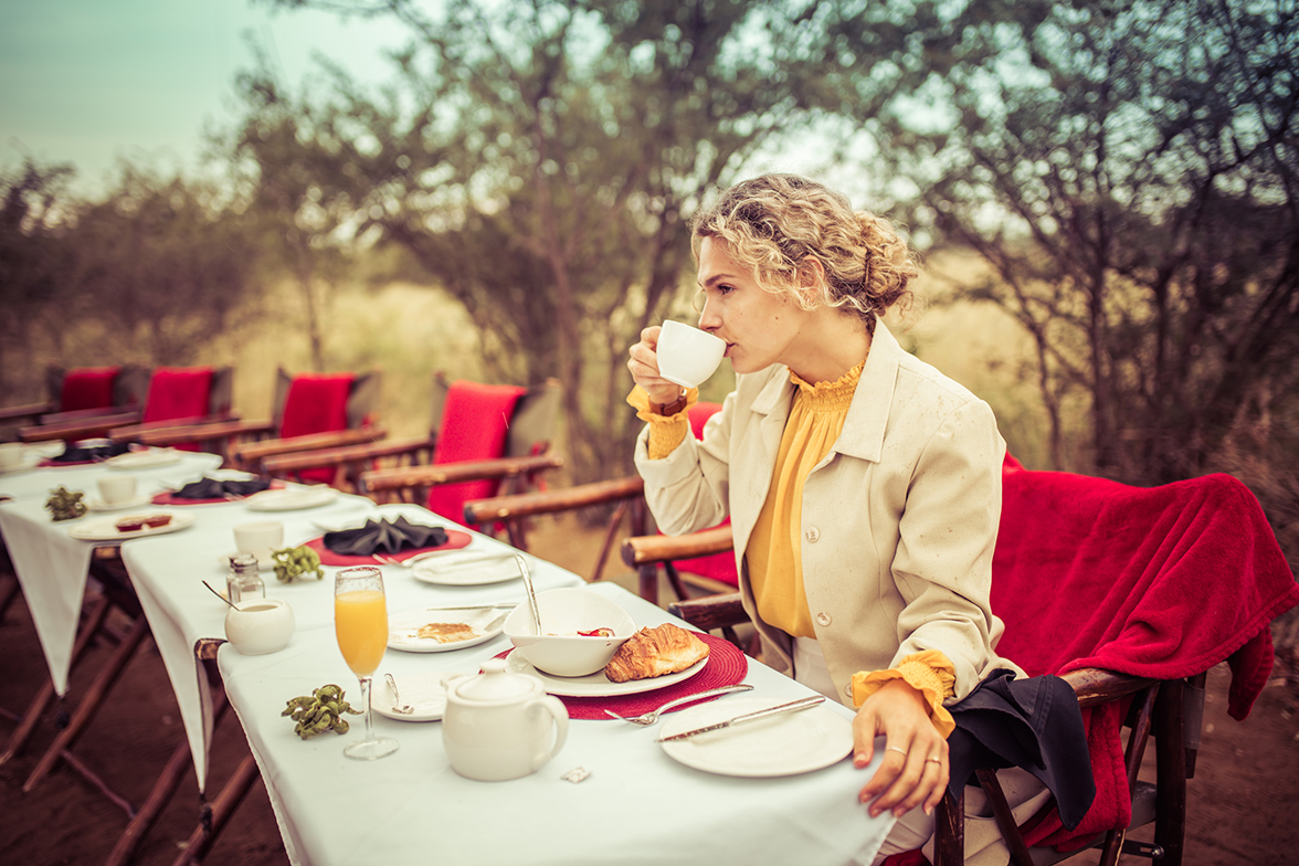 Rhulani Safari Lodge - Bush Breakfast