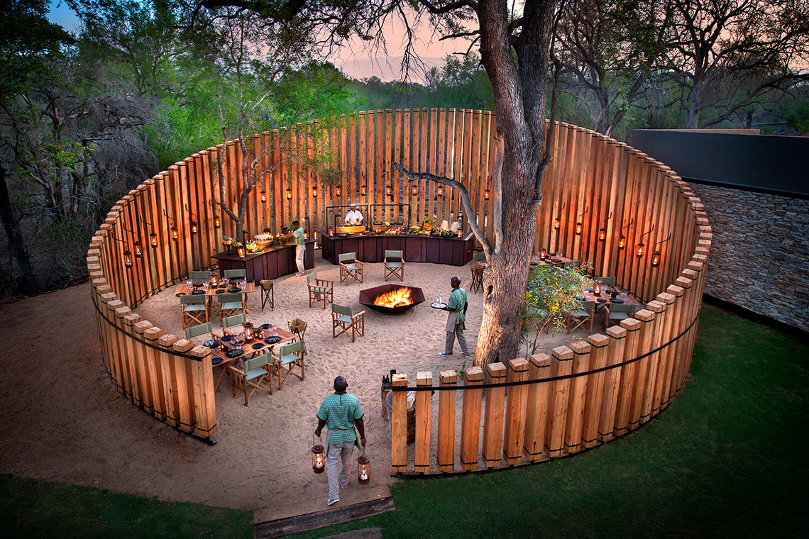 Tengile River Lodge Boma 