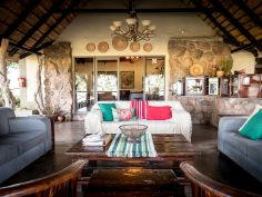 Umkumbe Safari Lodge - Haupthaus