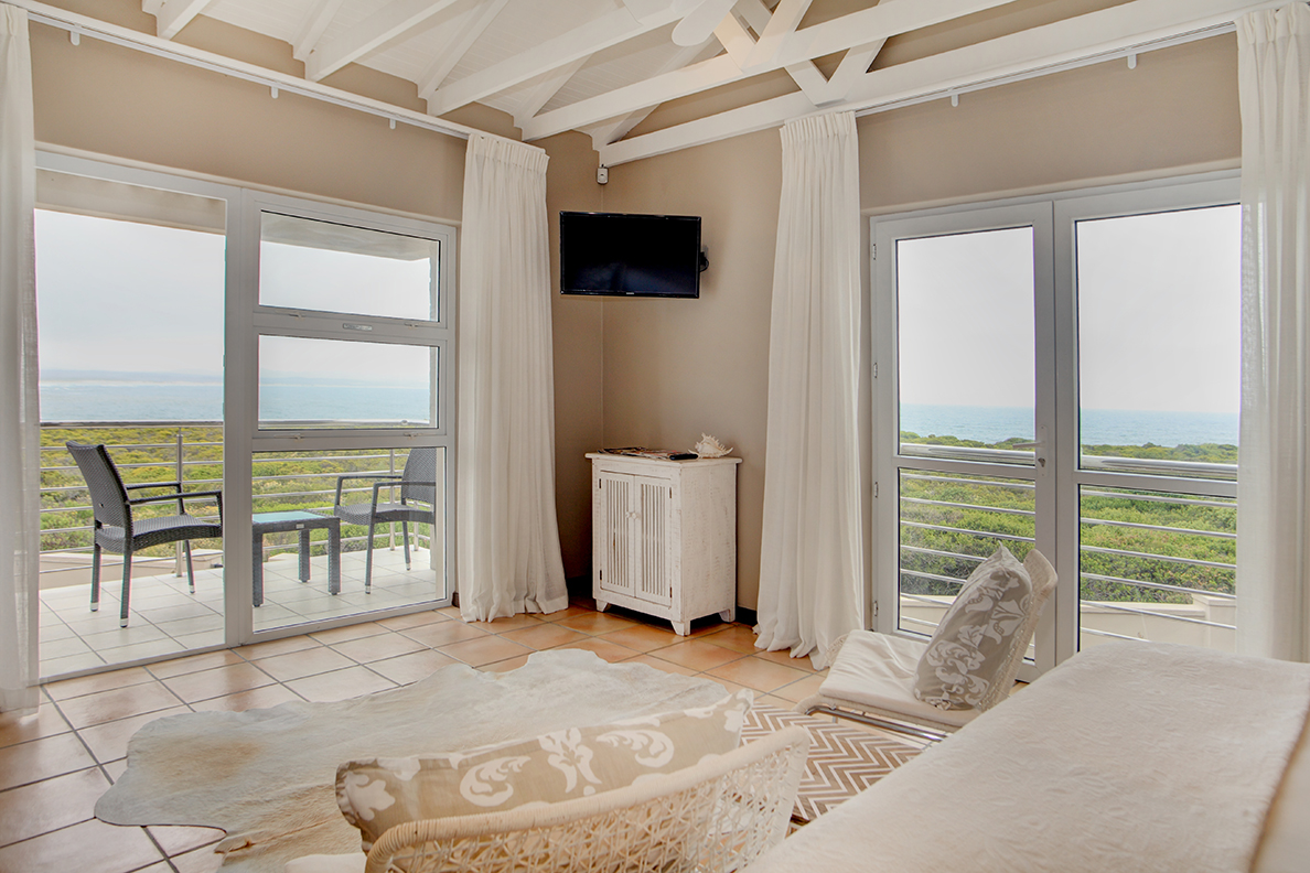 Abalone Guest Lodge
