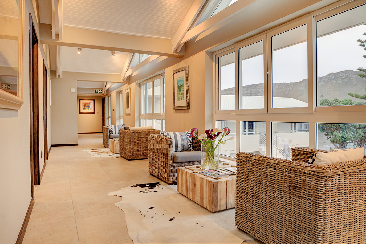 Abalone Guest Lodge
