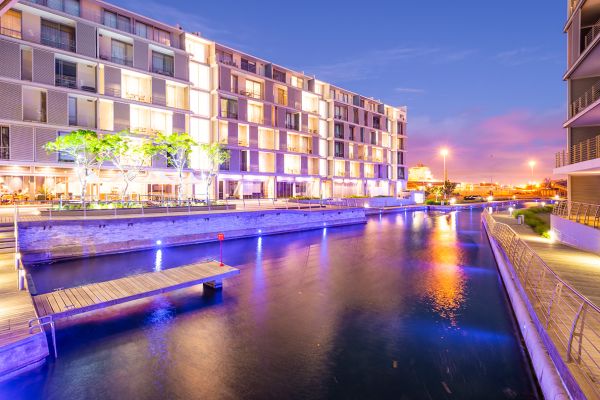aha Harbour Bridge Hotel &amp; Suites