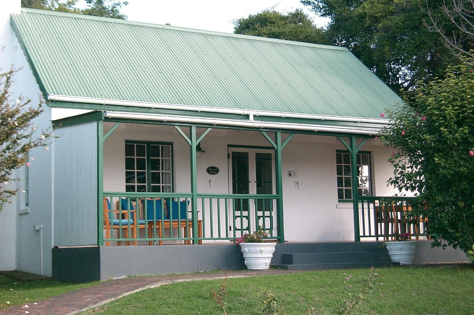 Belvidere Manor - Garden Classic Cottage
