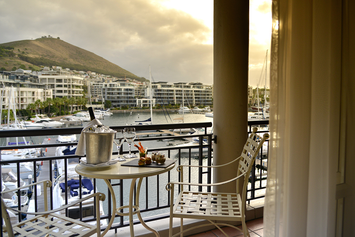 Cape Grace Hotel - Superior Marina View Zimmer
