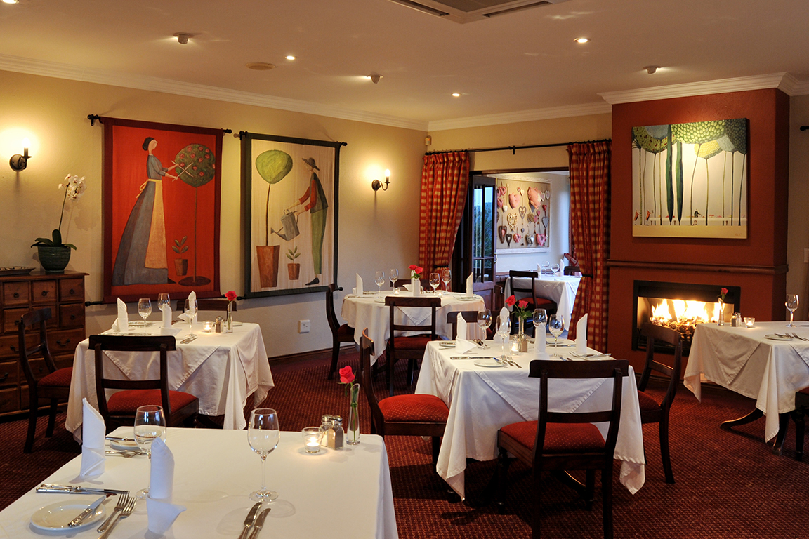 Oliver's Restaurant &amp; Lidge, White River