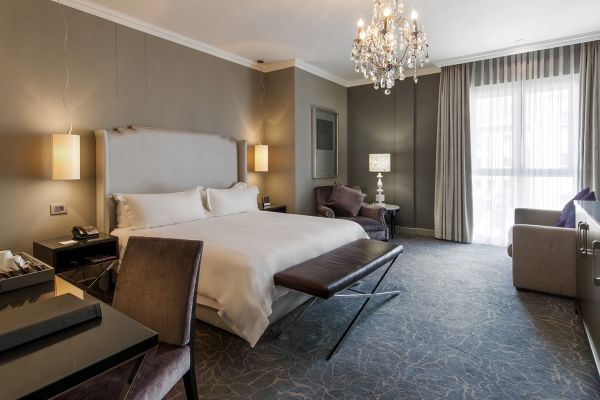 Queen Victoria Hotel