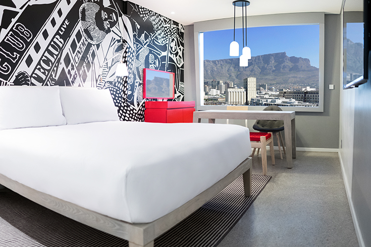 Radisson Red Hotel - Zimmer mit Bergsicht