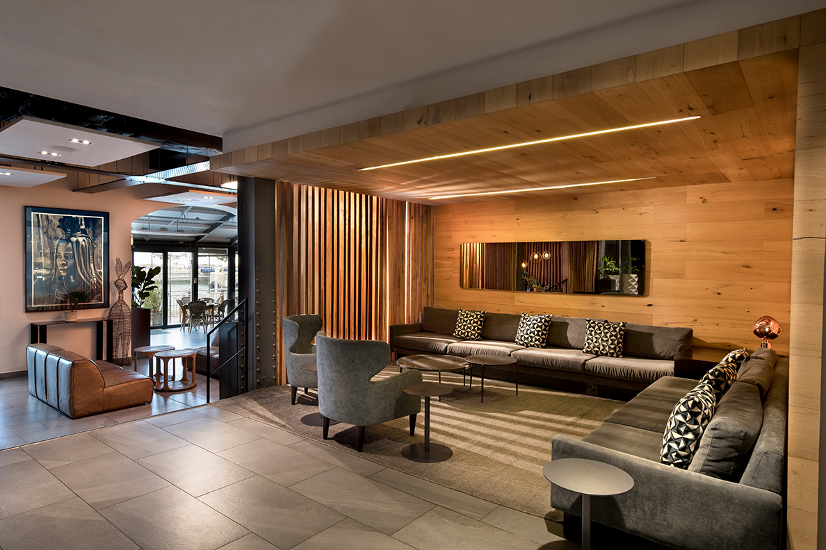V &amp; A Waterfront Hotel - Lounge