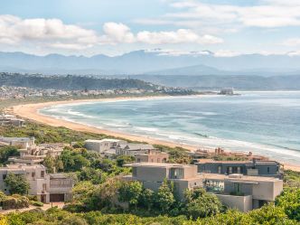 Plettenberg Bay (Adobe Stock) Plettenberg Bay (Adobe Stock)
