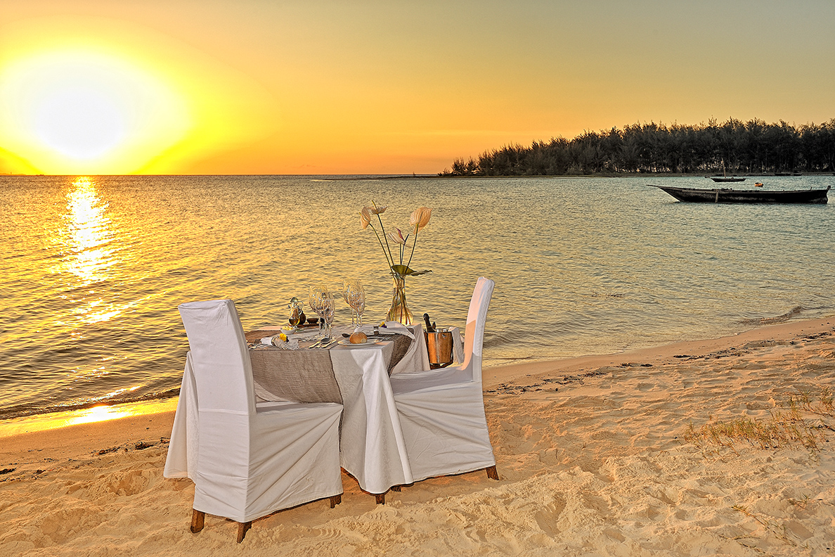 Kilindi - Dinner am Strand