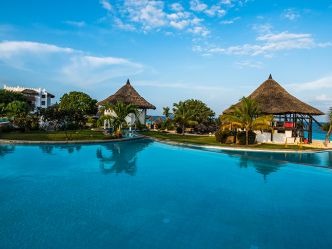 Royal Zanzibar Beach Resort - Pool Landschaft Royal Zanzibar Beach Resort - Pool Landschaft