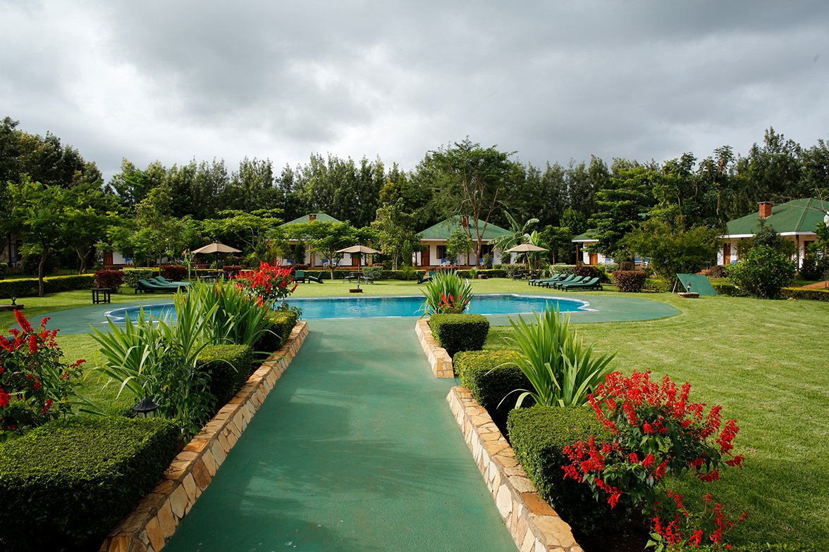 Bougainvillea Safari Lodge