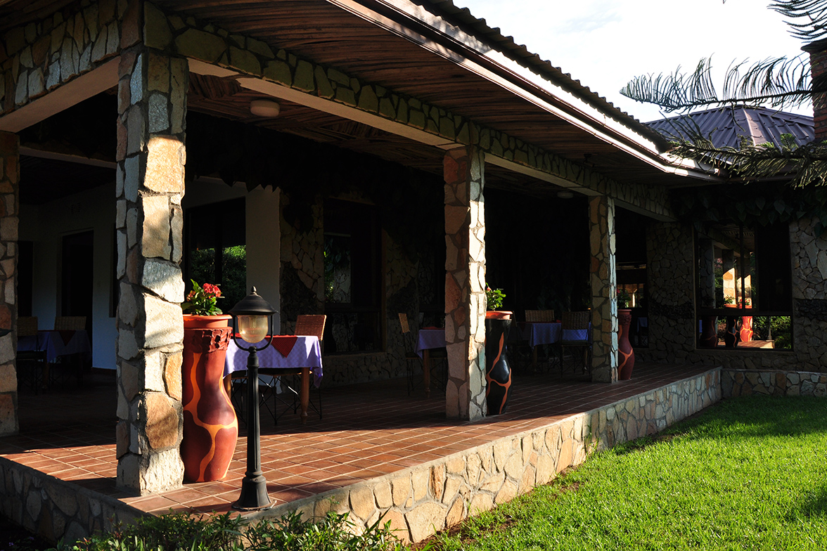 Bougainvillea Safari Lodge