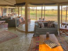 Olakira Camp - Lounge-Zelt und Speiseraum