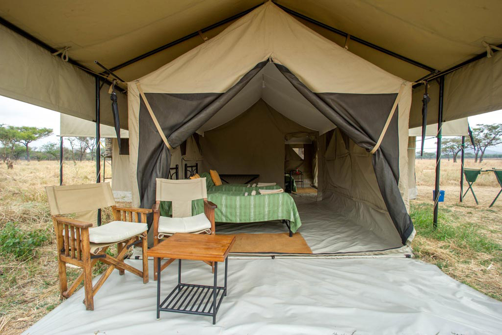 Kati Kati Mobile Camps - Aussenansicht Zelt