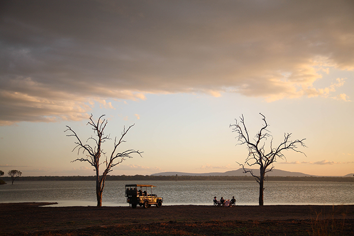 Laba Siwandu - Sundowner am See