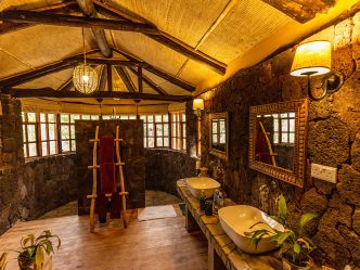 Mount Gahinga Lodge - Deluxe Banda Mount Gahinga Lodge - Deluxe Banda