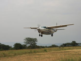 Kidepo Valley National Park - Anflug im Kleinflugzeug Kidepo Valley National Park - Anflug im Kleinflugzeug