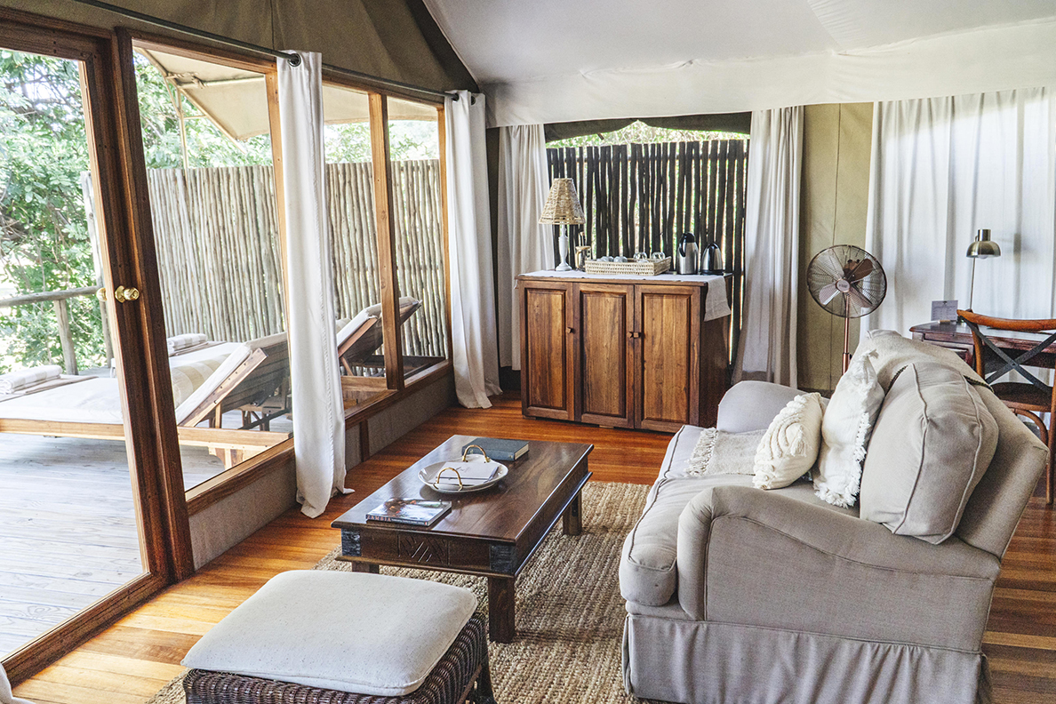 Anabezi Camp