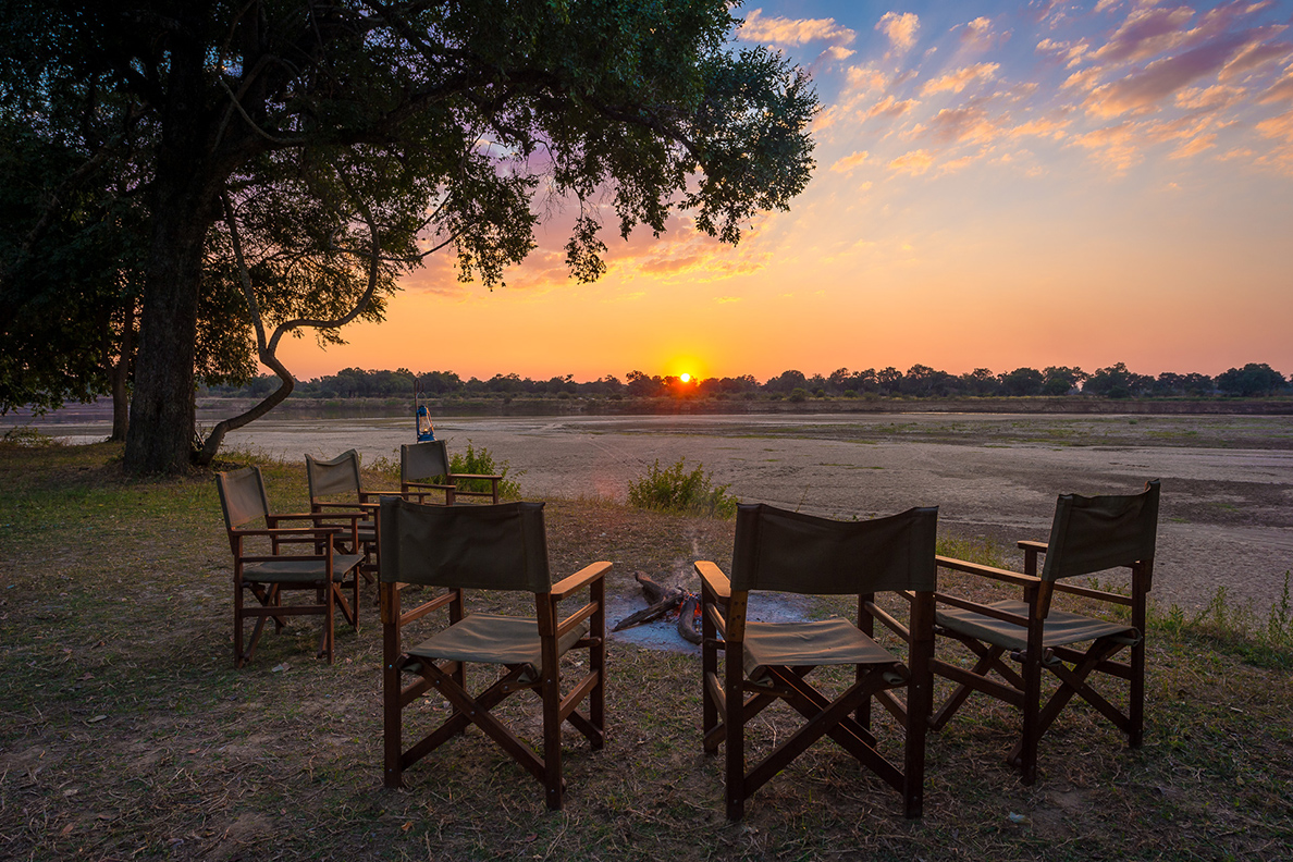 Luangwa River Camp - Sonnenuntergang am Luangwa River