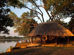 Nkwali - Camp am Luangwa River