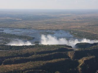 Livingstone - Flug über die Fälle und den Zambezi Livingstone - Flug über die Fälle und den Zambezi