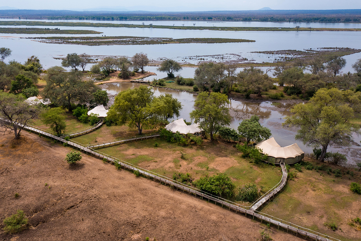 Anabezi Camp