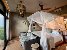 Bumi Hills Safari Lodge - Zimmer mit Aussicht