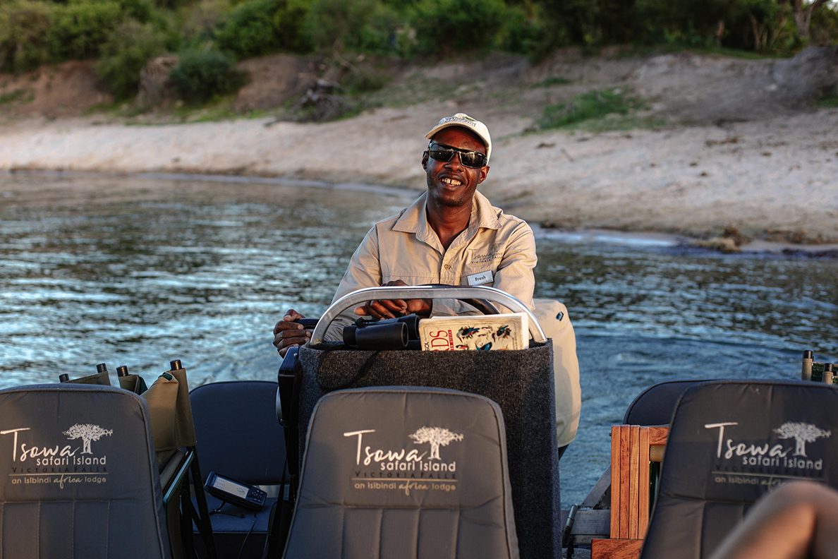 Tsowa Safari Island - Bootsausflug auf dem Zambezi