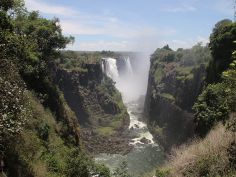 Victoria Falls - Spaziergang bei den Fällen